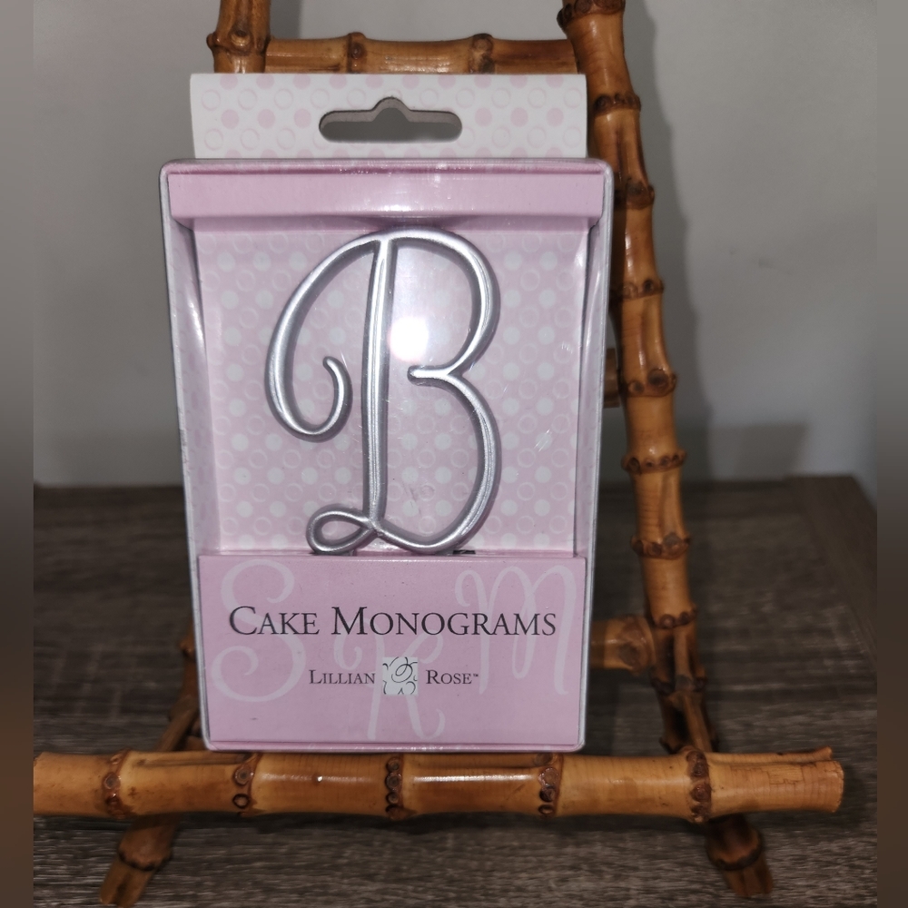Lillian and Rose Silver Wedding Cake Monogram Cake Topper Letter B. New